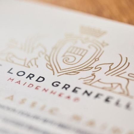 Bed and Breakfast The Lord Grenfell Мейденхед Экстерьер фото The Lord Mayor's Chain of Office