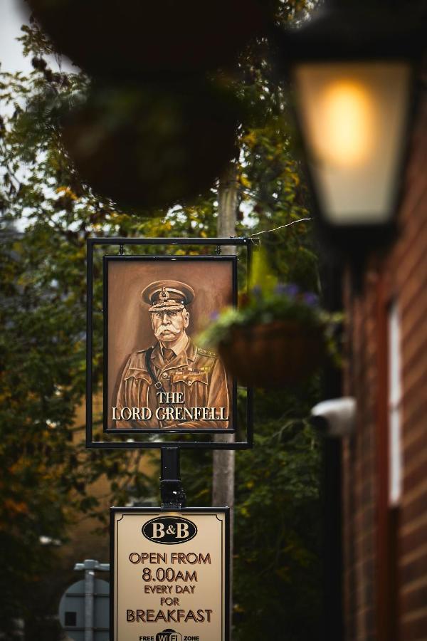 Bed and Breakfast The Lord Grenfell Мейденхед Экстерьер фото The Lord Grenville pub